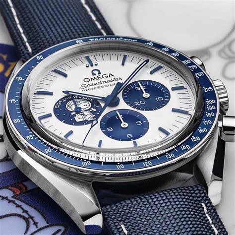 omega speedmaster silver Snoopy